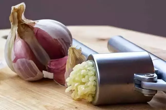 Knoflook voor het bereiden van potentieverhogende infusies